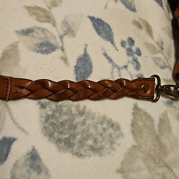 Lucky Brand Fold Over Crossbody Boho Bag. - Picture 5 of 12